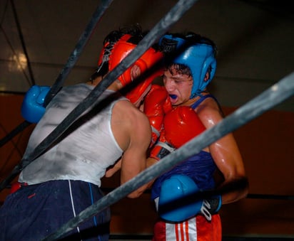 Peleas de eliminatoria directa se tendrán sobre el encordado, donde se conocerán a los primeros finalistas de la comnpetencia. (Archivo)