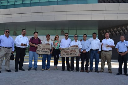 Apoyo. En apoyo y solidaridad a los reporteros agredidos, se manifestaron periodistas laguneros. (EL SIGLO DE TORREÓN)