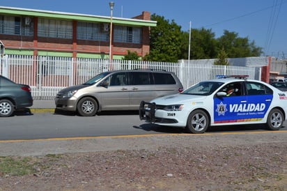 Las principales causas de sanciones son porque los automovilistas se estacionan en espacios prohibidos; No portan el Cinturón de Seguridad; Utilizan el Teléfono Celular al Manejar; Conducen con Exceso de Velocidad y Manejan Sin Precaución. (ARCHIVO)