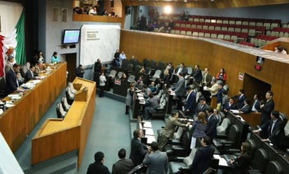 Trabajo. Jaime Rodríguez Calderón analizará la posibilidad de solicitar a la permanente del Congreso, que convoque a un período extraordinario.