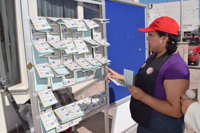 Festejos. Los jugadores torreonenses han corrido con suerte este año en la Lotería Nacional. (ARCHIVO)