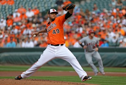 Yovani Gallardo lanzó por espacio de 5 entradas, en las que permitió 2 carreras limpias, el mexicano tiene efectividad de 5.82 en la temporada. 