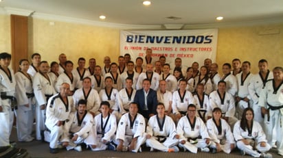 Profesores e instructores de todo el país se dieron cita a la reunión que tuvo como sede un hotel sobre el Bulevar Independencia de Torreón. Celebra el Jidokwan su congreso anual 2016