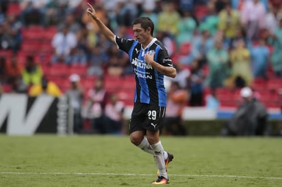 Neri Cardozo se estrenó como goleador de los Gallos. Querétaro inicia con triunfo en casa