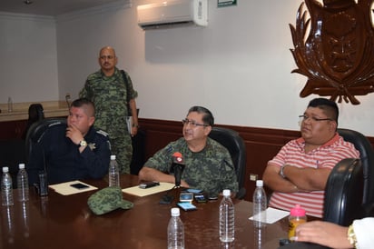 Al finalizar la reunión semanal del Grupo de Coordinación Municipal con el Mando Especial, se destacó la necesidad de que la gente mantenga la confianza hacia los cuerpos de seguridad. (EL SIGLO DE TORREÓN)