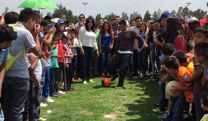 En la inauguración participaron la jefa delegacional Dione Aguiano, y el director técnico del Club América, Ignacio Ambriz. (TWITTER)