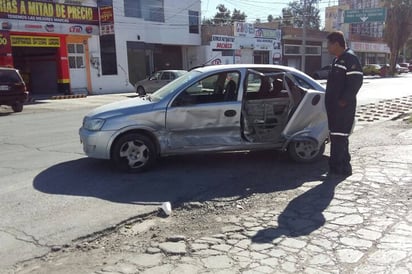 Choque. Accidente deja daños materiales por 50 mil pesos, no hay lesionados.  (EL SIGLO DE TORREÓN)