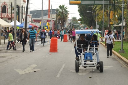 Invitan. Autoridades ofrecen atractivos en Paseo Colón con motivo de las vacaciones de verano.