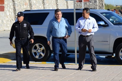 “Yo tomo las precauciones necesarias no sólo en materia de seguridad sino por la razón de la responsabilidad que tengo y las decisiones que tomo para una ciudad importante como Torreón”, destacó Riquelme Solís. (FERNANDO COMPEÁN)