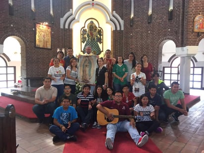 Experiencia. Aquí, los jóvenes se encuentran en Tychy, donde permanecieron una semana. (EL SIGLO DE TORREÓN)