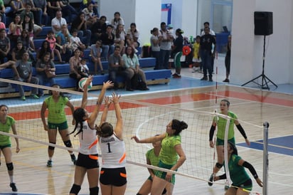 Un excelente partido brindaron las duranguenses frente a las anfitrionas. Sobresale Durango dentro del voleibol