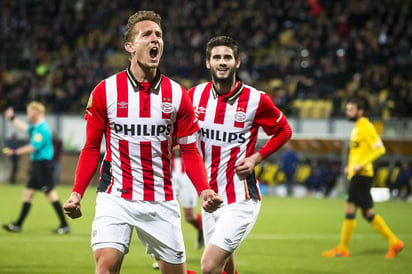 El PSV inició con el pie derecho la defensa de su título, derrotó 2-1 al Utrecht. (Archivo)