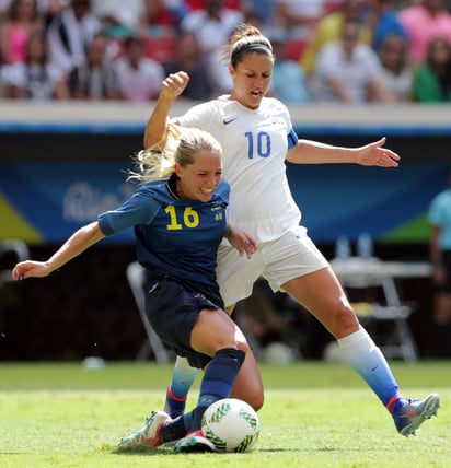 Desde que el fútbol de mujeres se incorporó al programa olímpico en Atlanta 1996, las estadounidenses siempre habían conseguido algún metal. (AP)