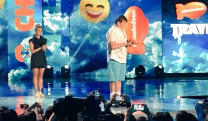 'Chabelo' recibe homenaje