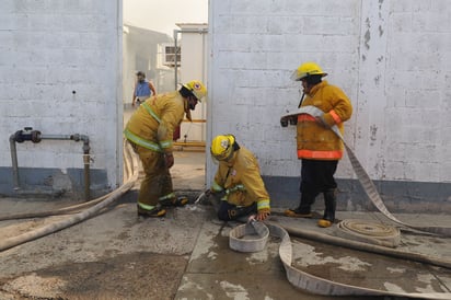 Realizan actividades de prevención de accidentes e incendios, control y extinción de incendios, atención prehospitalaria, así como asistencia y rescate en accidentes de tráfico. (ARCHIVO)