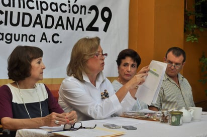 Actividad. La sociedad lagunera exigió cuentas claras en el tema de la deuda estatal.