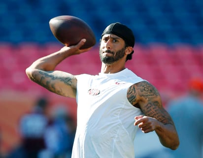 Colin Kaepernick se recuperó de una fatiga en el brazo. Colin Kaepernick regresa a entrenar con San Francisco