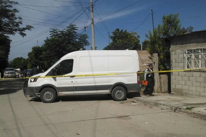 Los vecinos comentaron que Víctor era una buena persona y se ganaba la vida haciendo mandados, como cambiar el tanque de gas y poner los garrafones de agua, entre otros.