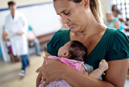 Aparece el primer caso de microcefalia por zika.