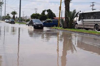 Lluvias. Ayer seguían las labores de desagüe en sectores como Hamburgo; prevén más precipitaciones. 