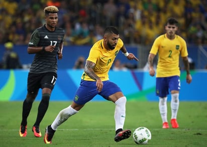 Gabigol jugó cuatro temporadas con Santos, y ganó el campeonato paulista las dos últimas campañas.
