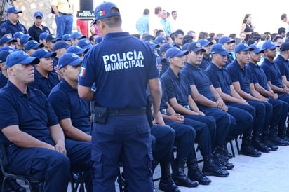 A la alza. Por la homologación salarial para los policías municipales, el mes de agosto reporta una alza en la nómina de 8.5 mdp. (EL SIGLO DE TORREÓN) 