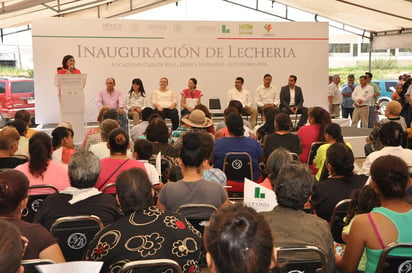 Leche. En Lerdo, la nueva lechería de Liconsa se encuentra en el ejido Carlos Real, en la calle Mina esquina con Ferrocarril. (CORTESÍA)