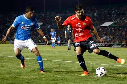 En el partido pasado contra Cruz Azul, se suscitaron algunos problemas extracancha en el estadio de Jaguares. (Jam Media)