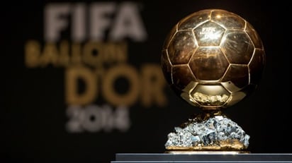 El Balón de Oro será elegido de entre una lista de 30 jugadores, en lugar de 23, y no habrá más el anuncio de los tres finalistas.
