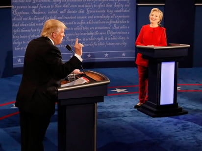 Duelo. El primer cara-a-cara entre Donald Trump y Hillary Clinton se preveía tenso, y lo fue casi por inercia.