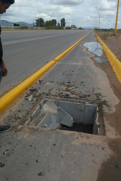 Sin señalamientos. La obra está inconclusa y carece de señalamientos para evitar accidentes. (EL SIGLO DE TORREÓN) 