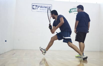 Los jugadores laguneros podrán compartir la cancha con destacados seleccionados nacionales de la disciplina del racquetbol. 