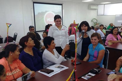 Productores. La Sagarpa ha hecho un acompañamiento técnico en la instalación de huertos. (EL SIGLO DE TORREÓN)