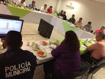 En la reunión de Evaluación de Indicadores de Seguridad de la semana número 42 en la que se registraron 44 incidencias, el alcalde confirmó que hay indicios de que los cuerpos no fueron ultimados en la parte de Coahuila. (TWITTER) 
