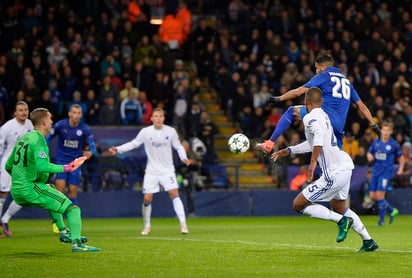  Riyad Mahrez anotó el único gol del partido. (EFE)