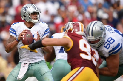 Dak Prescott entró a suplir a Tony Romo tras su lesión. 