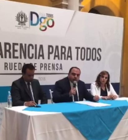 En rueda de prensa, el Gobierno del Estado informó que la causa principal que ameritó esta acción fue el incumplimiento y ejercicio indebido y abandono del servicio público contemplado en el código penal vigente, afectando las actividades de la Secretaría de Finanzas y de Administración. (TWITTER)

