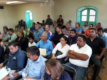 Se propuso la creación del Consejo Escolar de Participación Social, con la finalidad de implementar la campaña de prevención social “De la Mano por Tlahualilo'. (EL SIGLO DE TORREÓN)