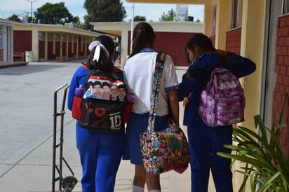 Revisión. Se pedirá a padres de familia y maestros que apliquen operativos mochila.
(EL SIGLO DE TORREÓN)