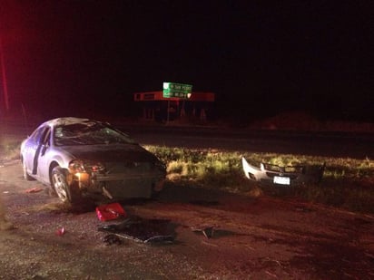 El hombre manejaba a exceso de velocidad y en estado inconveniente, por lo que perdió el control del vehículo y se volteó. (EL SIGLO DE TORREÓN)