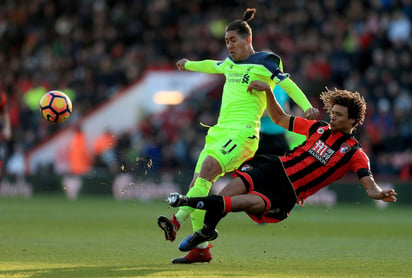 Con gol de último minuto, Liverpool perdió 4-3 ante Bournemouth en la jornada 14 de la Premier League. (AP)