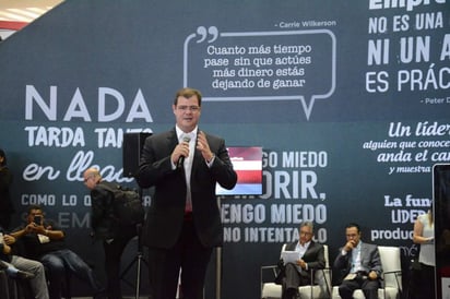 El presidente municipal de Veracruz, el priista Ramón Poo Gil, explicó que la controversia legal es porque desde hace varios meses, incluso años, hay retrasos del presupuesto del Fondo Metropolitano. (TWITTER)