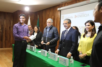 Reconocen. Estudiantes de UTT se quedan con tercer lugar de Rally por la Transparencia. (CORTESÍA)