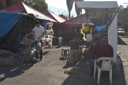 Tragedia. El próximo año, los comerciantes del mercadito navideño buscarán invertir en la infraestructura de sus puestos. (EL SIGLO DE TORREÓN)