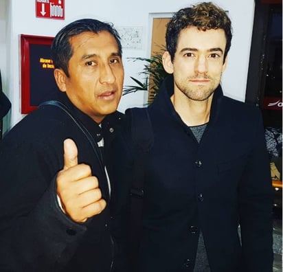 Problemas. Lady Wuuu se tomó una fotografía con el actor de la serie Club de Cuervos, Luis Gerardo Méndez aunque asegura que no fue amable. (INSTAGRAM)