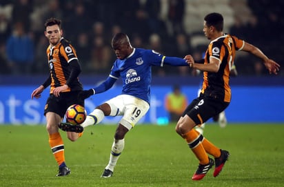 Everton dejó ir una buena oportunidad de sumar tres puntos luego de apenas empatar con el Hull, penúltimo lugar de la clasificación. (AP)