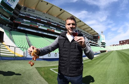 'Tengo un nuevo reto personal en Santos, que me abrió las puertas y estoy muy contento por ello”, Julio César Furch, delantero de Santos. 