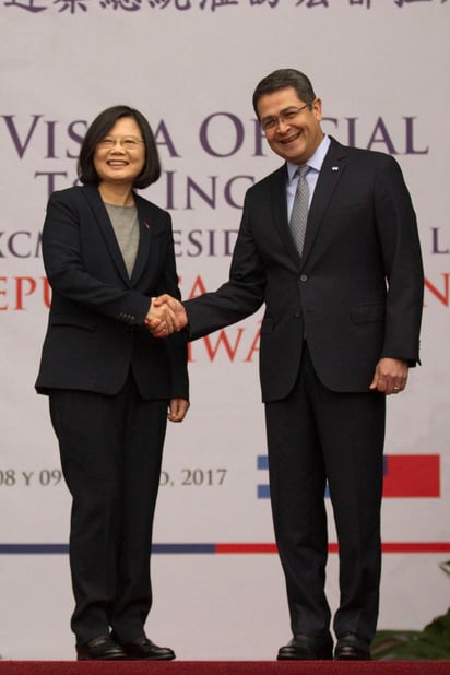 Tsai Ing-wen visitó ayer   Honduras.