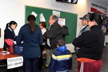 Vacuna. Continúan aplicando la vacuna contra la influenza, en la presidencia municipal.