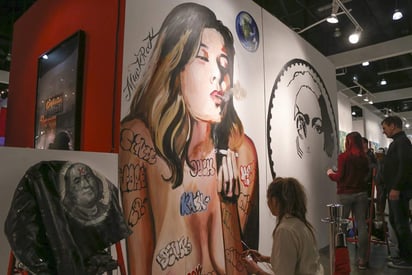 LA Art Show 2017, que cuenta con la participación de 90 galerías y artistas de 18 países, expondrá obras variadas de iberoamericanos de Argentina, Brasil, Chile, Colombia, Cuba, España, Honduras, México y Venezuela. (EFE)